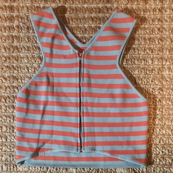 J.O.A. Coral and Gray Striped Crop Top - Picture 3 of 3